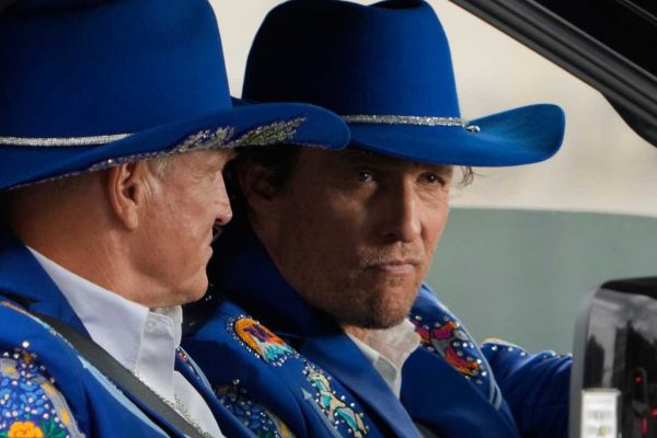 Появился первый кадр мета-комедии &laquo;Братья&raquo; с МакКонахи и Харрельсоном