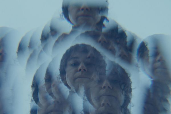 <p>Вышел финальный трейлер «Крипера» Осгуда Перкинса</p>
