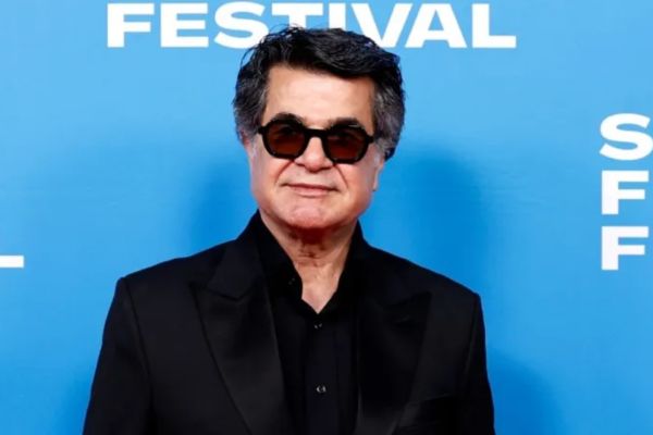 <p>Джафара Панахи заочно приговорили к году тюрьмы в Иране</p>
