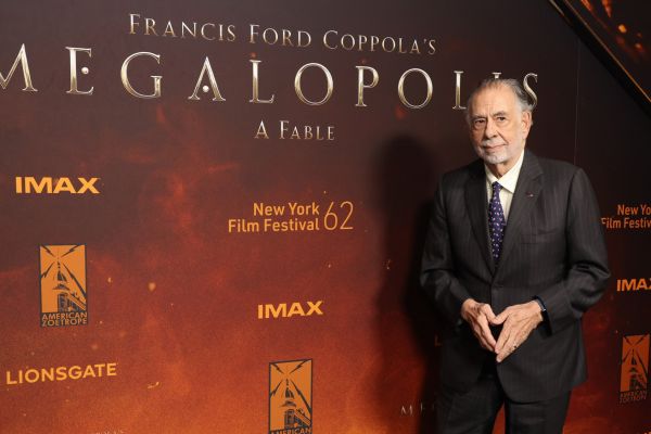 <p>Коппола продает коллекцию часов из-за провала «Мегалополиса»</p>
