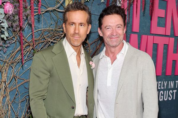 <p>Хью Джекман стал свидетелем конфликта Райана Рейнольдса и Джастина Бальдони</p>
