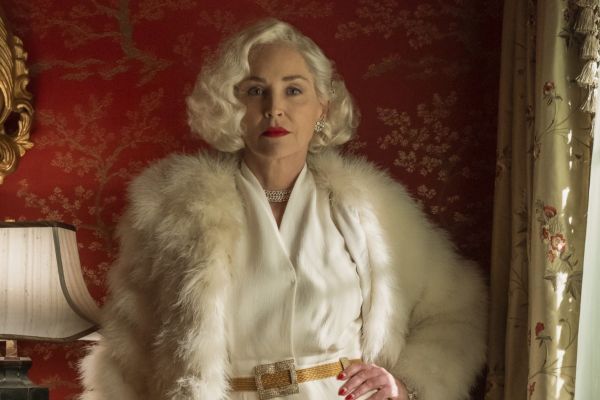 <p>Шэрон Стоун сыграет в голливудской сатире</p>
