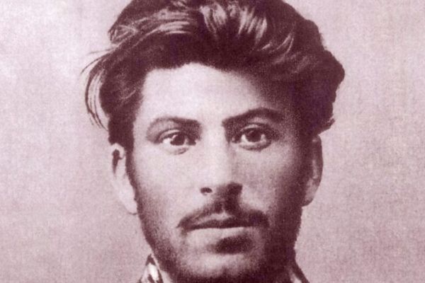 О молодости Сталина снимут байопик