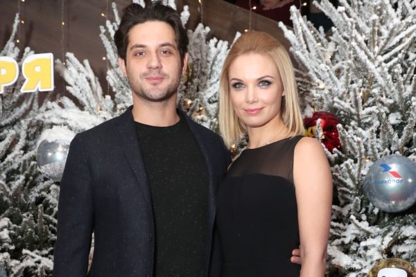 Слух: Звезда «Кухни» разводится с супругой