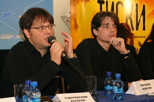 Фоторепортаж: Пресс-конференция Валерия Тодоровского и группы фильма "Тиски"