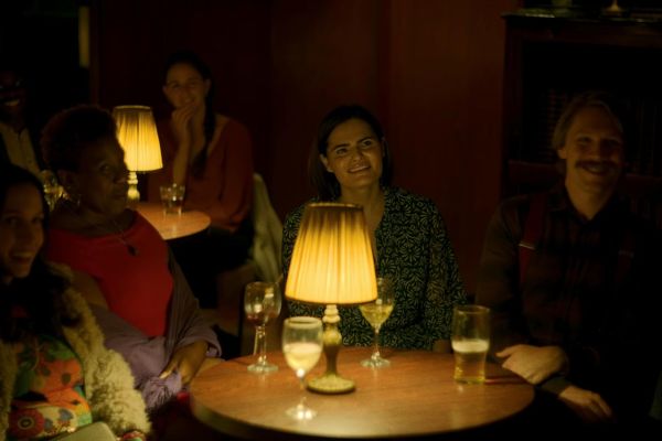 Будет смотреть