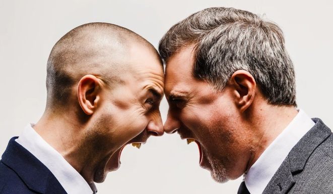 Роман с того света