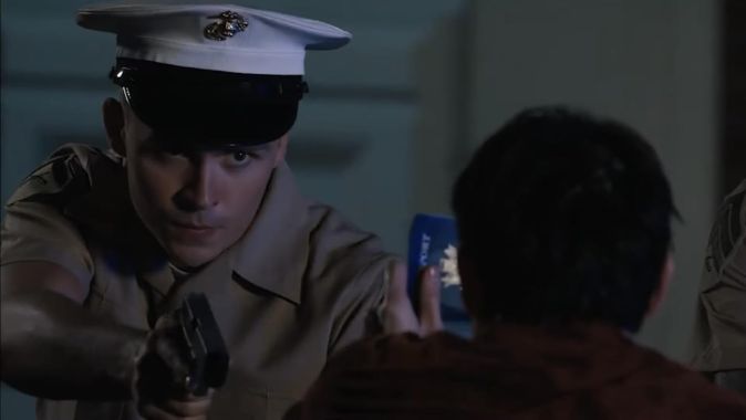 ФБР: За границей