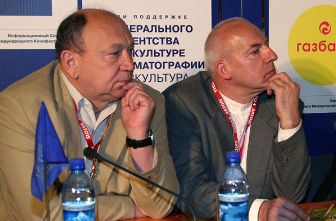 Пресс-конференция группы фильма «Кто никогда не жил»
