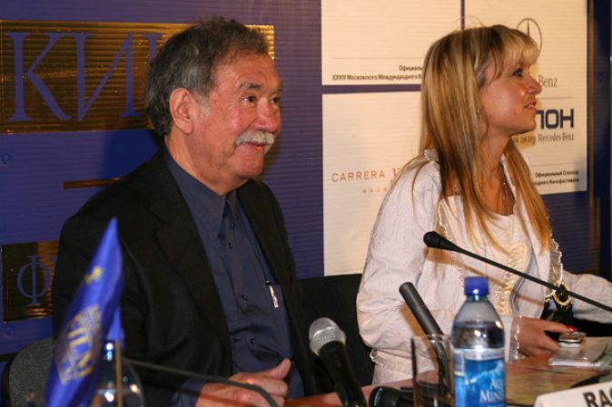 Пресс-конференция Рауля Руиса, Валерии Сарменто Руис и Дитера Похлатко