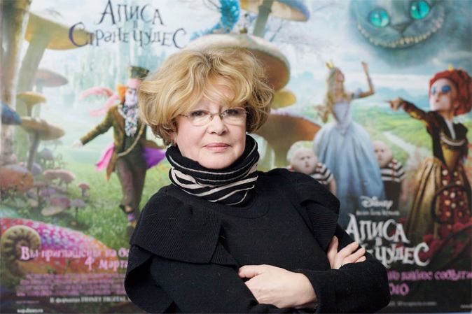 «Алиса в стране чудес»: фотографии актеров российского озвучивания фильма