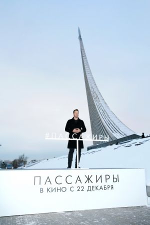 Крис Пратт представил фильм «Пассажиры» в Москве