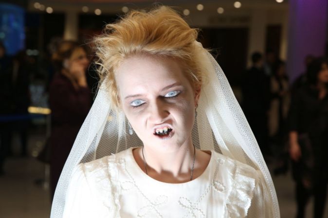 «Невеста» испугала российских знаменитостей