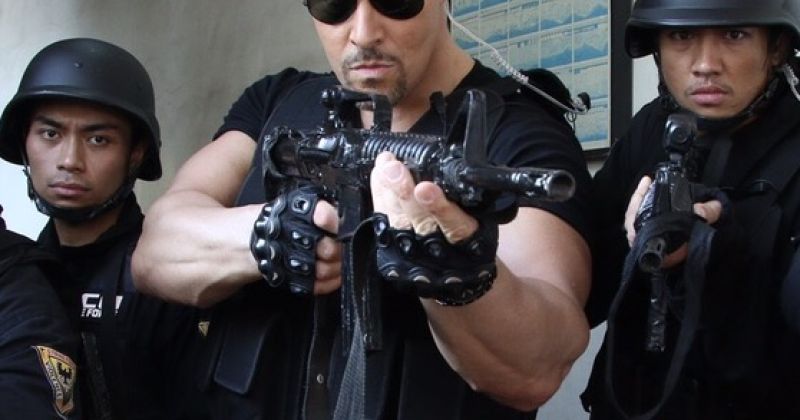 комедия про детектива и вышибалу. дикарь сериал лифанов. боевик яростный. боевик комедия детектив. донни йен 2020.