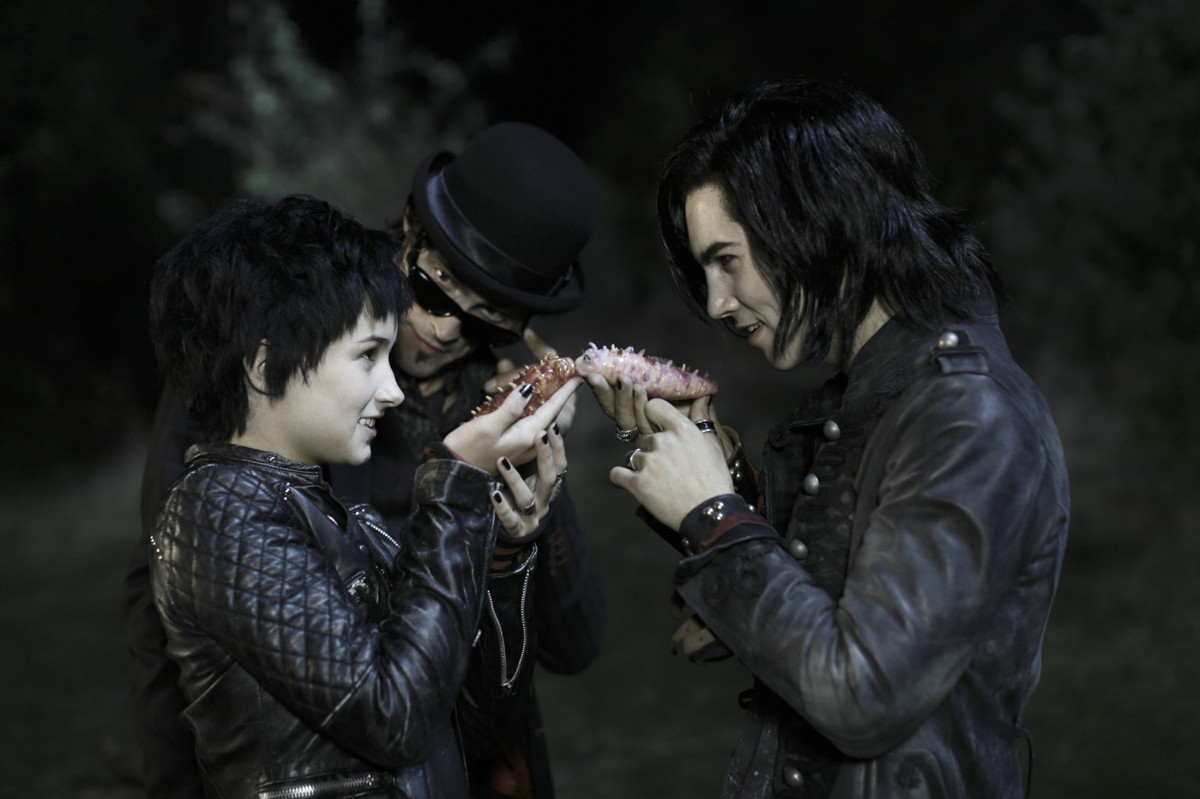 Семейка вампиров 2