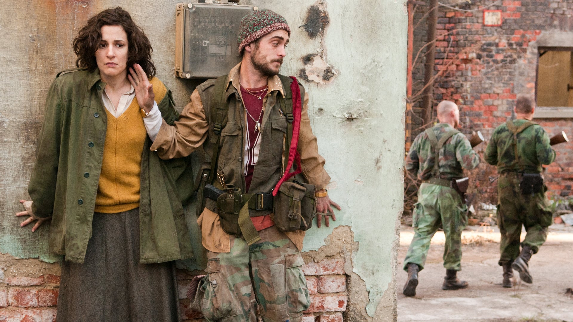 В краю крови и меда