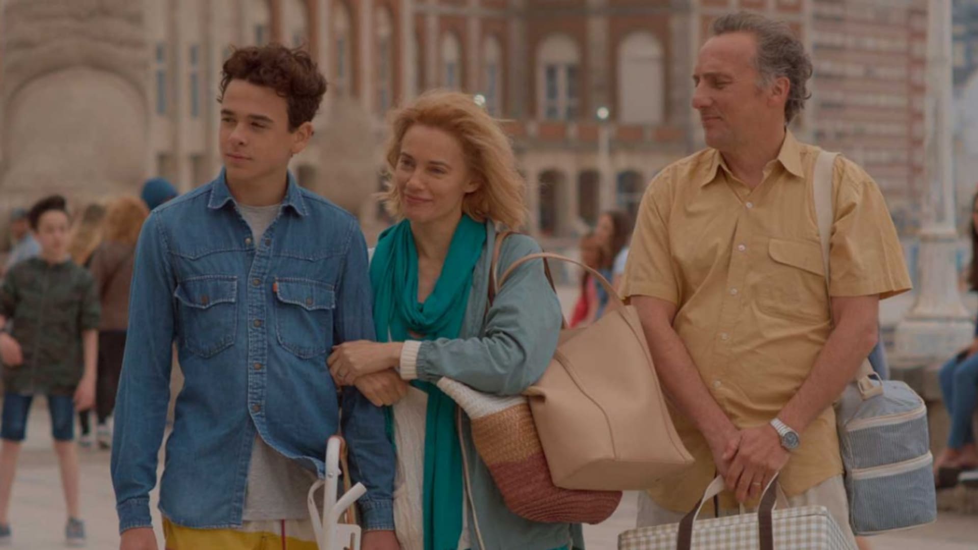 Голубой океан (2019) смотреть онлайн в хорошем качестве - Фильм.ру