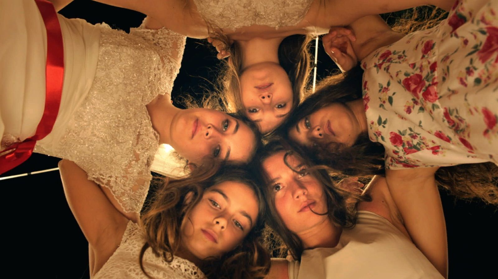 Мустанг (2015) смотреть онлайн в хорошем качестве - Фильм.ру