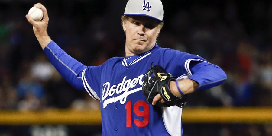 Феррелл выходит на поле